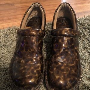 Born Concept Clog Shoes